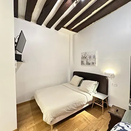 St Paul Marais Flat Ground Floor Appartamento Parigi